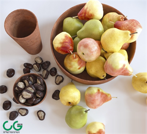 Pears and chestnuts